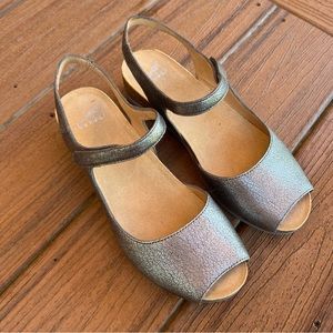 DANSKO ‘Marcy’ sandals NWOT